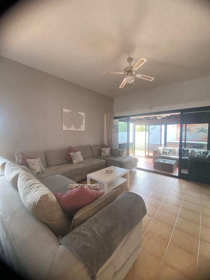 לה אוליבה Casa Orilla! Beautiful Private Holiday Villa With Hot Tub מראה חיצוני תמונה
