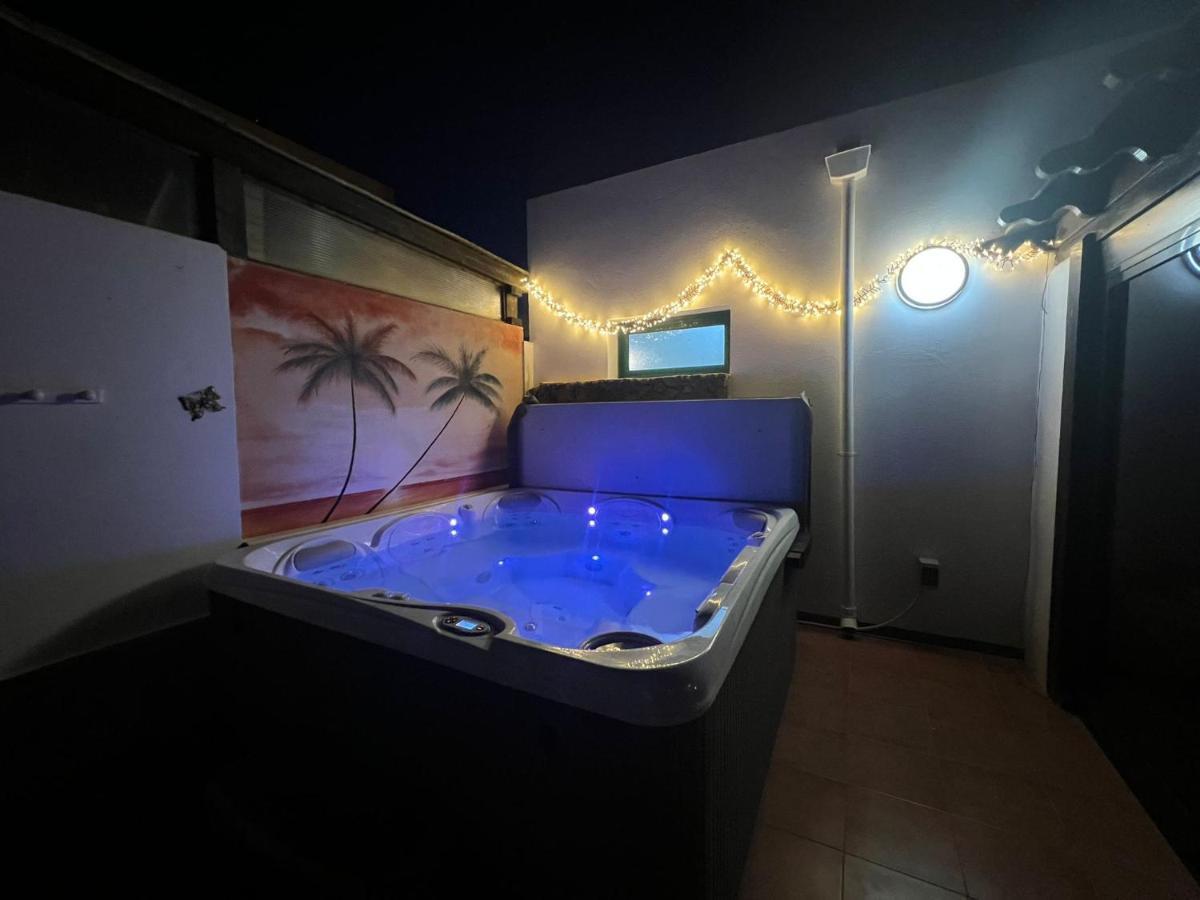 לה אוליבה Casa Orilla! Beautiful Private Holiday Villa With Hot Tub מראה חיצוני תמונה