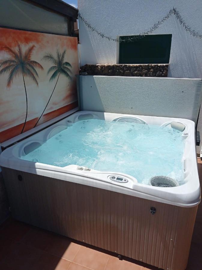 לה אוליבה Casa Orilla! Beautiful Private Holiday Villa With Hot Tub מראה חיצוני תמונה