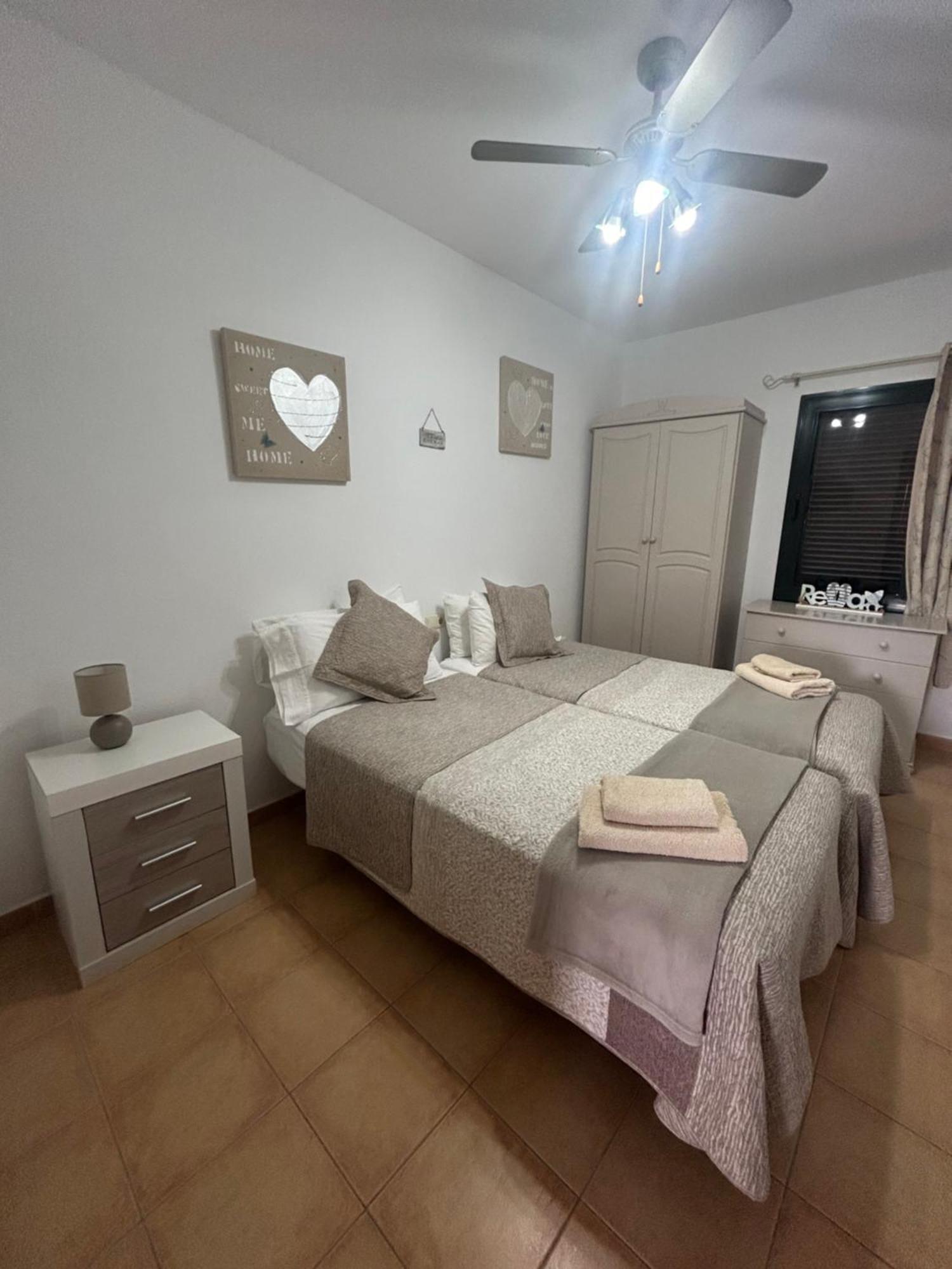לה אוליבה Casa Orilla! Beautiful Private Holiday Villa With Hot Tub מראה חיצוני תמונה