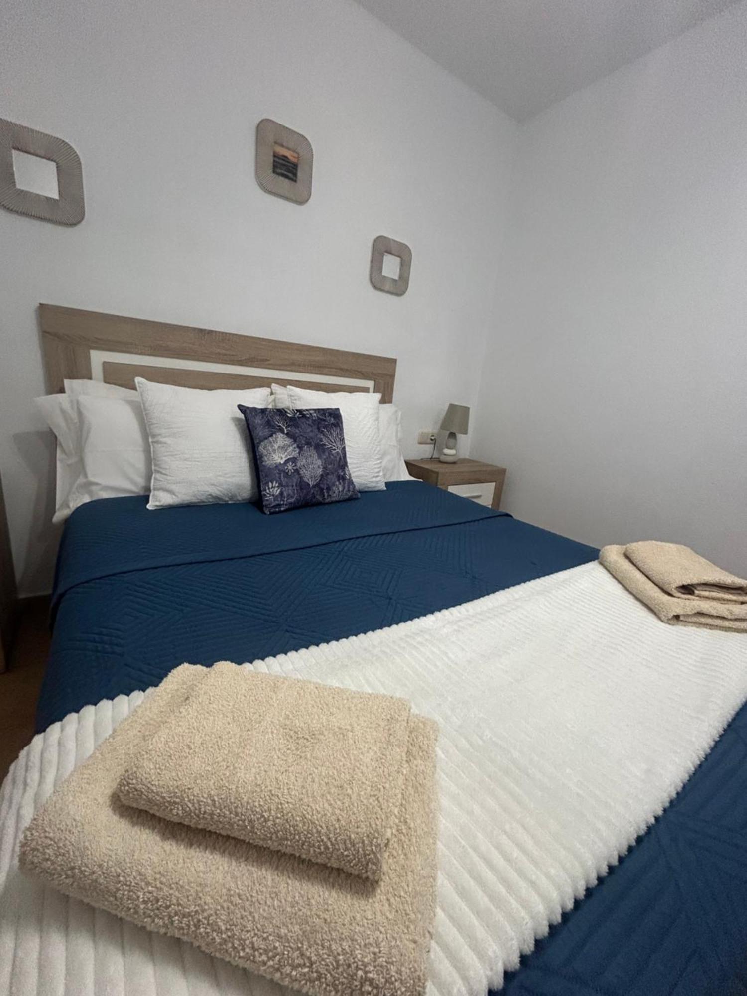 לה אוליבה Casa Orilla! Beautiful Private Holiday Villa With Hot Tub מראה חיצוני תמונה